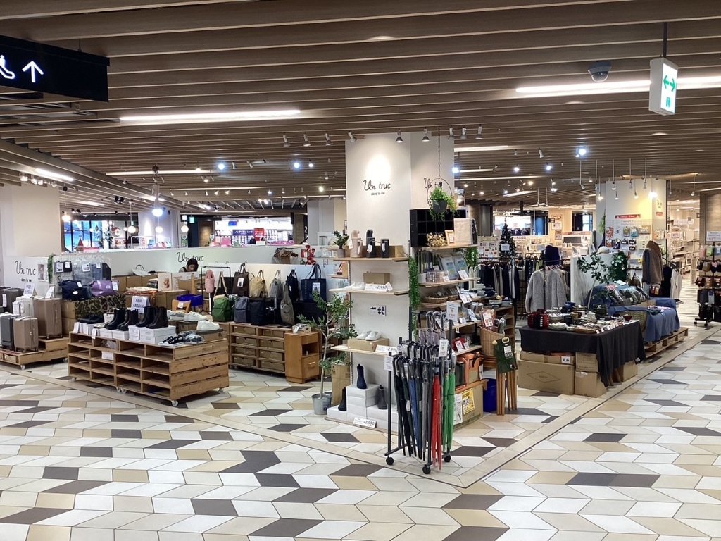 アン・トリュック　姫路店(兵庫県姫路市/姫路駅/その他(販売・サービス・アパレル系))_3